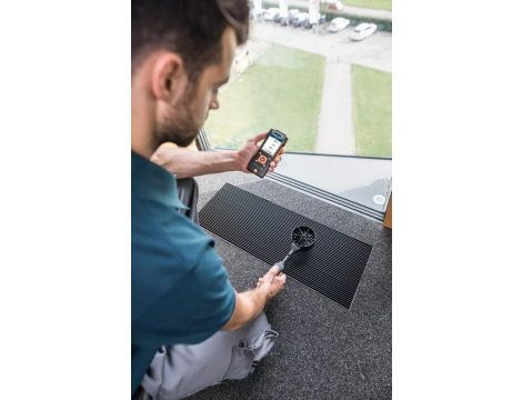 Miernik wielofunkcyjny Testo 440 z sondą wiatraczkową (Ø100 mm) z łącznością Bluetooth - 2